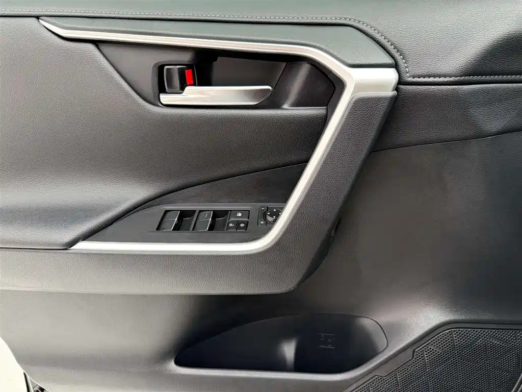 TOYOTA WILDLANDER 2023