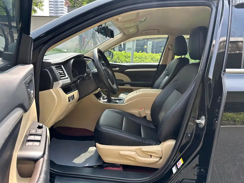 TOYOTA HIGHLANDER 2018