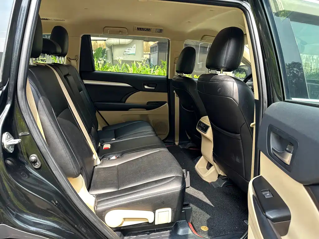 TOYOTA HIGHLANDER 2018