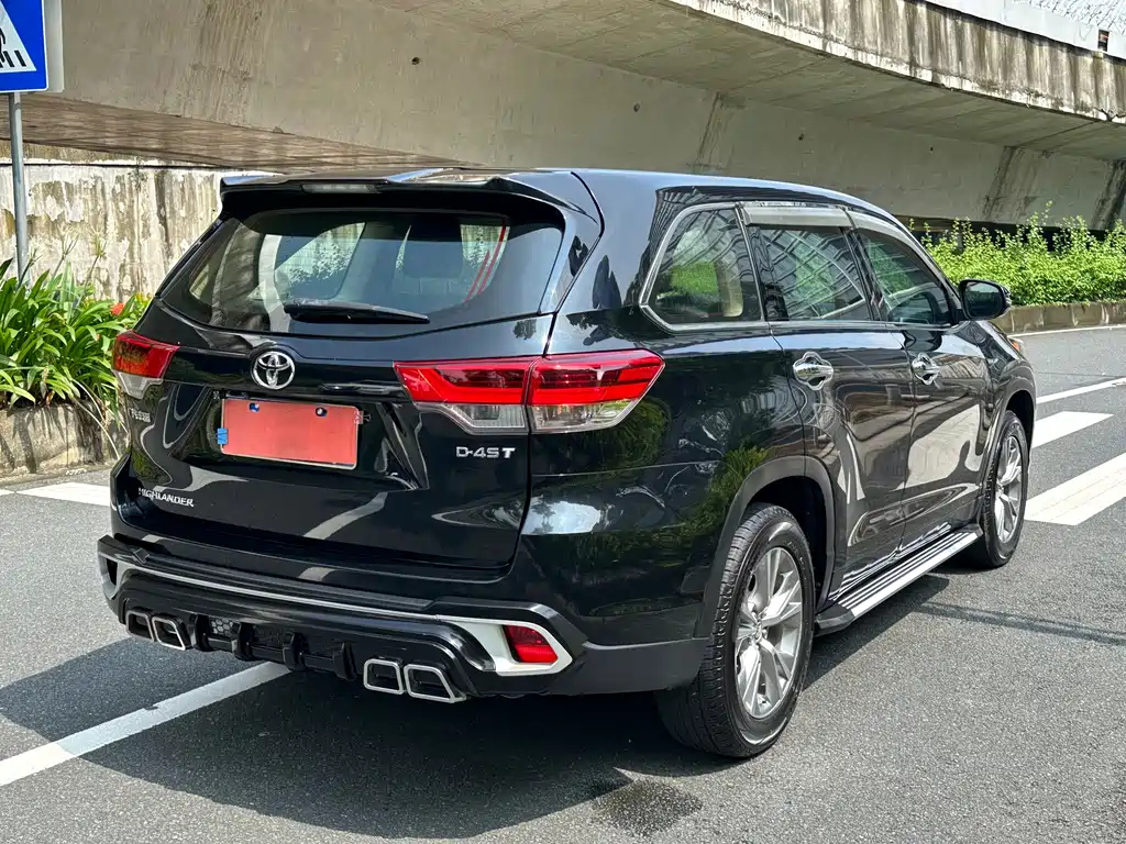 TOYOTA HIGHLANDER 2018