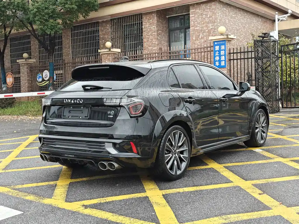 LYNK&CO 02 HATCHBACK 2022