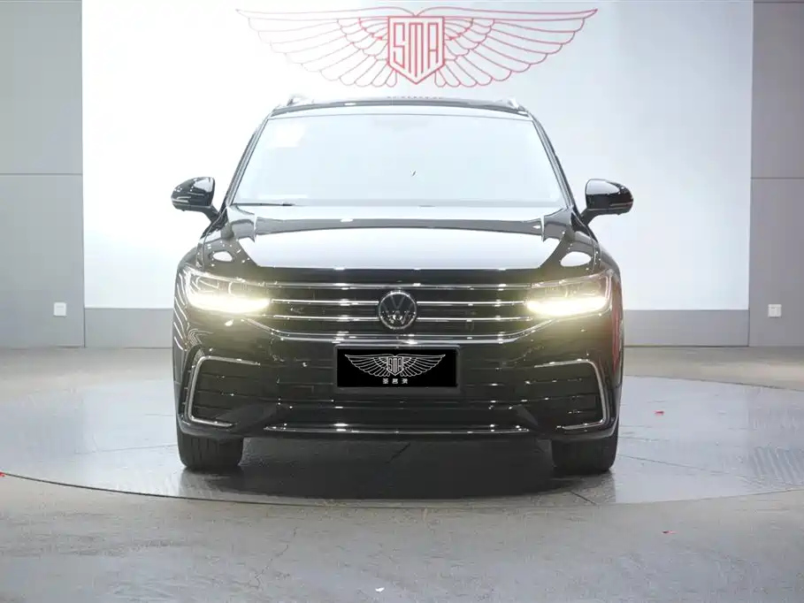 VOLKSWAGEN TIGUAN L 2022