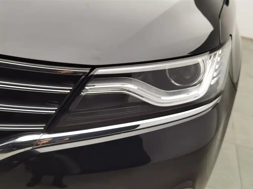 ROEWE RX5 2019