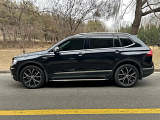 VOLKSWAGEN TIGUAN L 2020