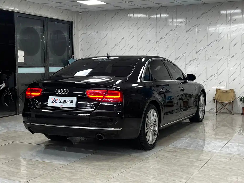 AUDI A8 2014