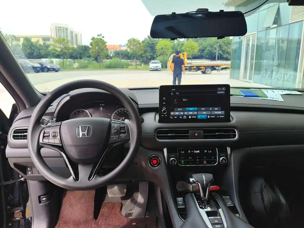 HONDA UR-V 2023