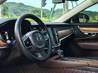 VOLVO S90 2019