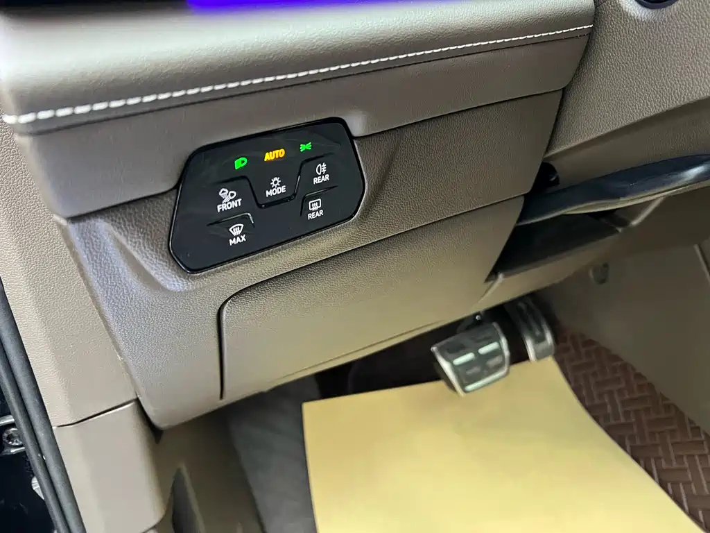 VOLKSWAGEN VILORAN 2024