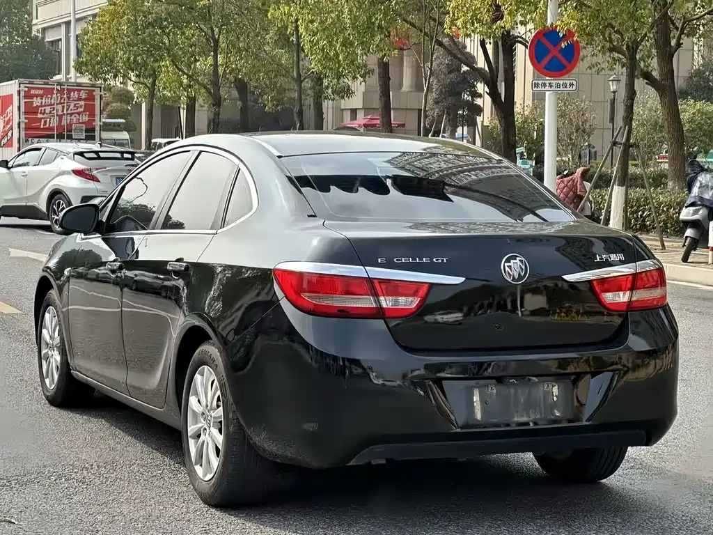 BUICK EXCELLE 2012