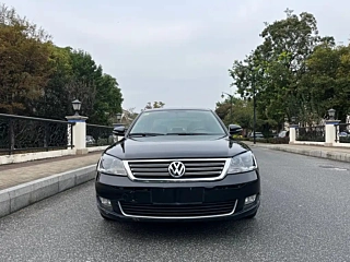 VOLKSWAGEN PASSAT LINGYU 2012