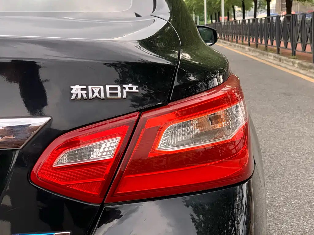 NISSAN TEANA 2016