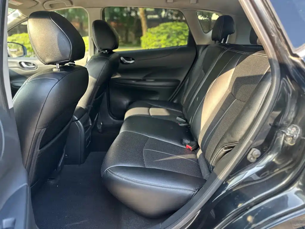 NISSAN TIIDA TIIDA 2011