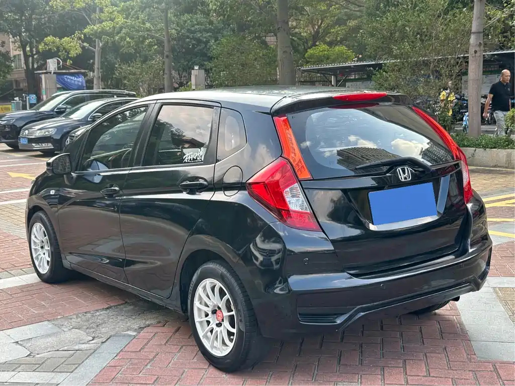 HONDA FIT 2015