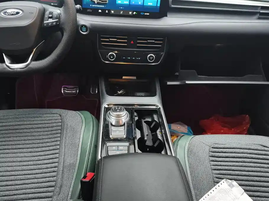 FORD EDGE 2021