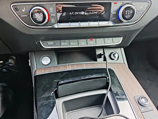 AUDI Q5L 2025 YEAR 45 TFSI SELECTED DYNAMIC 2025