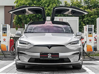TESLA MODEL X  2023