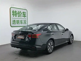 NISSAN TEANA 2020