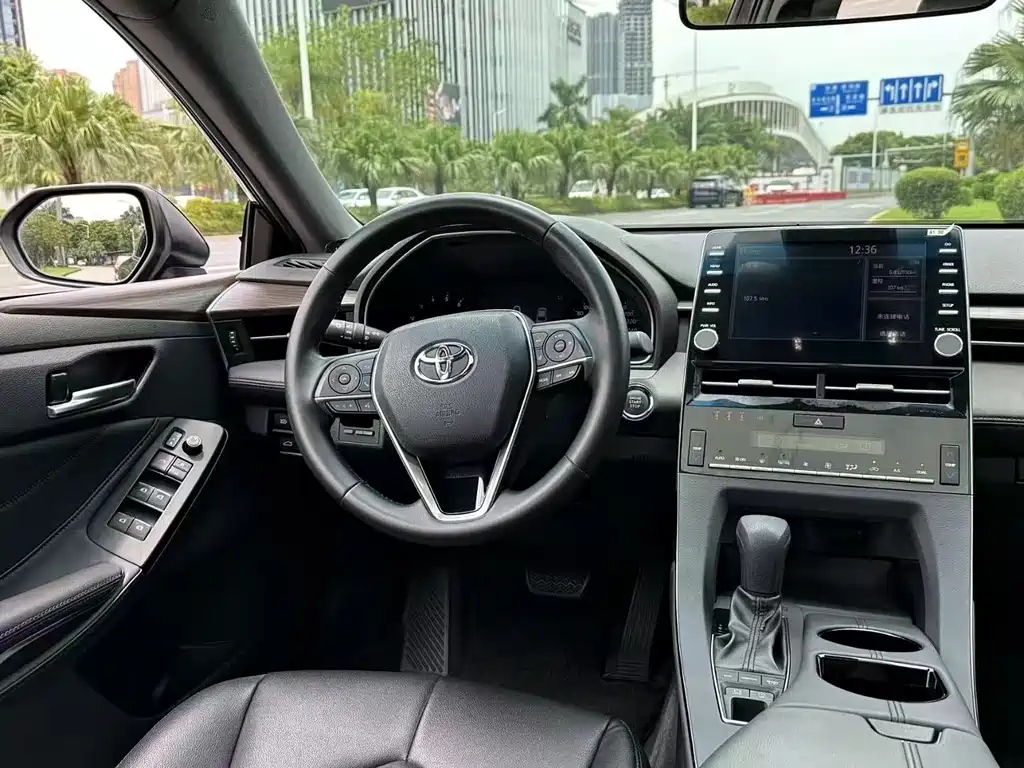 TOYOTA AVALON 2022