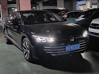 VOLKSWAGEN PASSAT 2025
