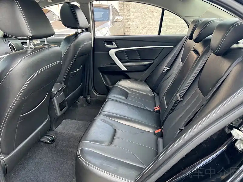 GEELY AUTO EMGRAND 2016