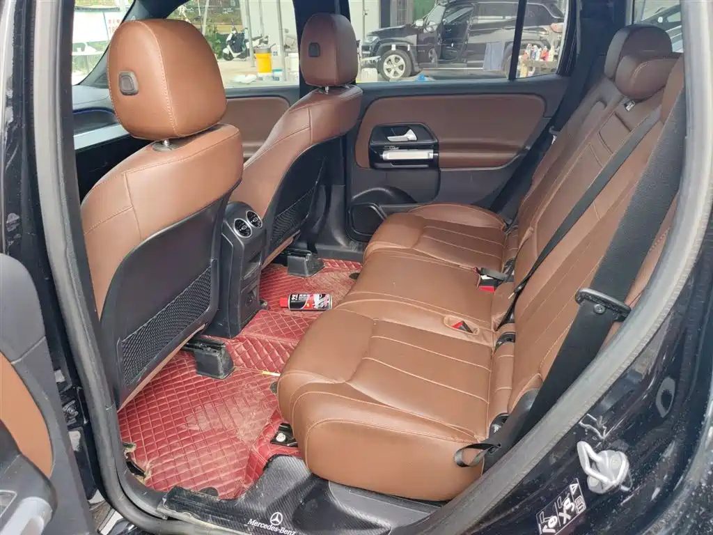 MERCEDES BENZ GLB 2023