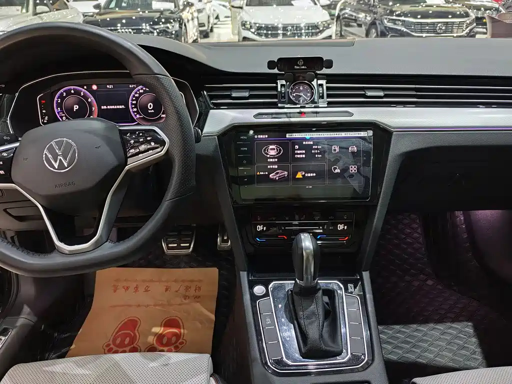 VOLKSWAGEN MAGOTAN 2024