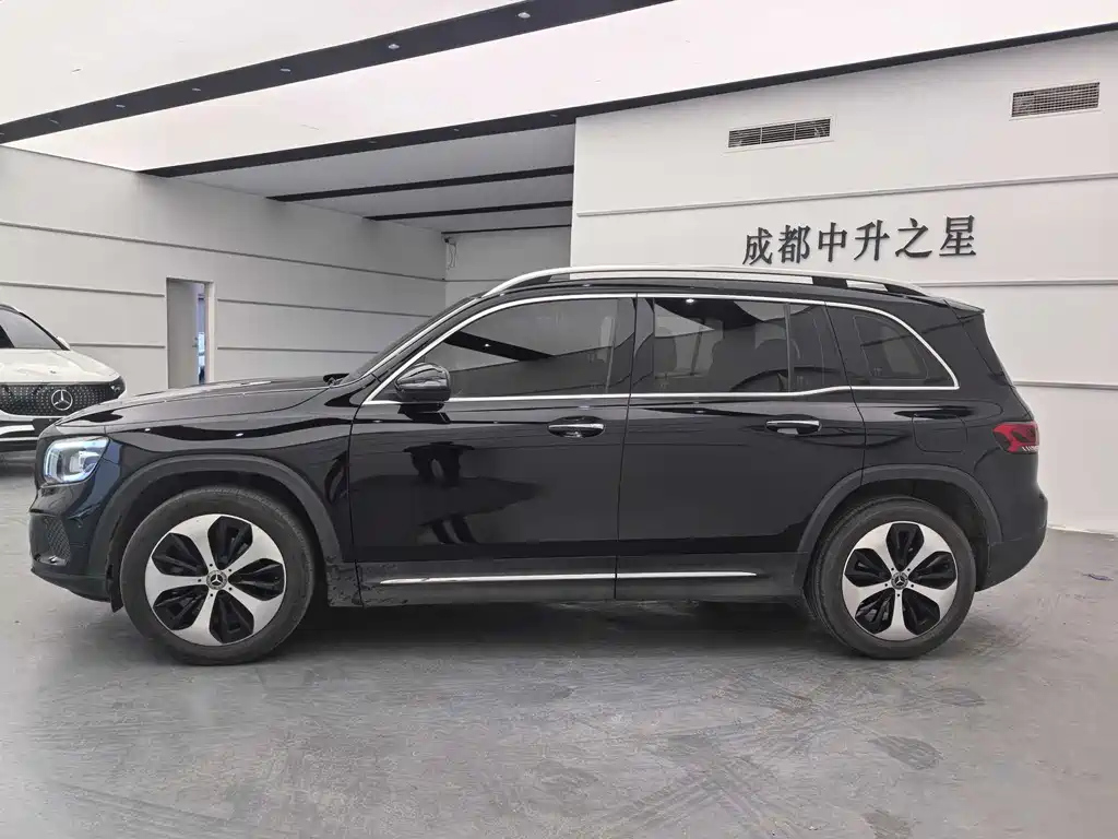 MERCEDES BENZ GLB 2022