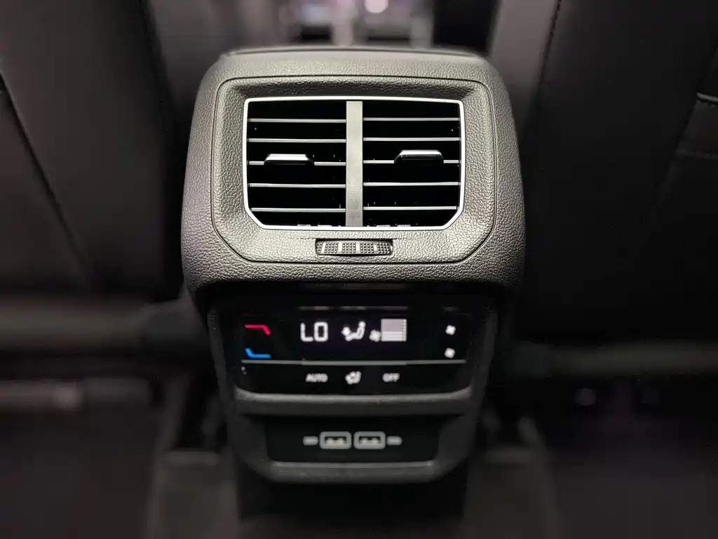 VOLKSWAGEN TAYRON 2025