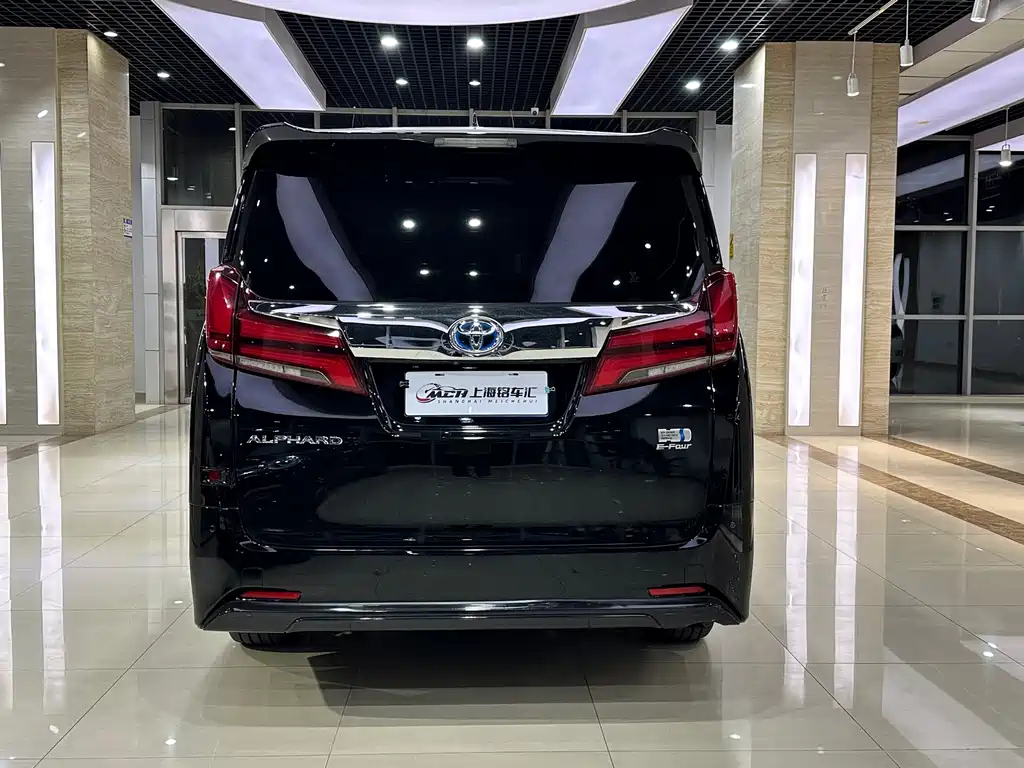 TOYOTA ALPHARD 2018