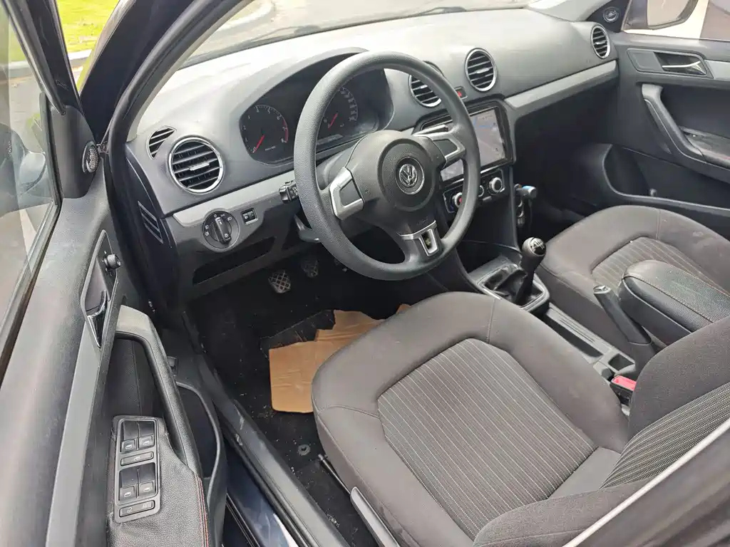 VOLKSWAGEN JETTA 2015