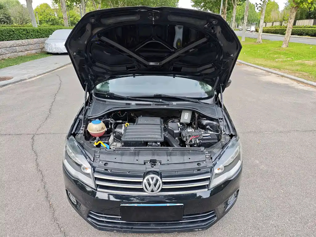 VOLKSWAGEN JETTA 2015