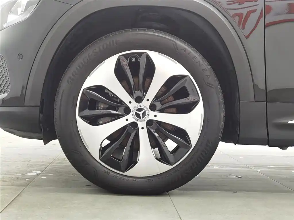 MERCEDES BENZ GLB 2021