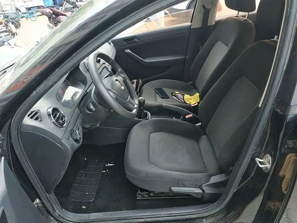 VOLKSWAGEN JETTA 2018