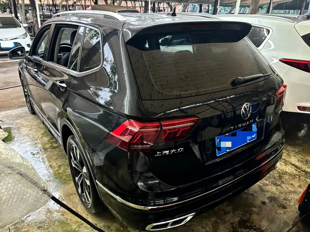 VOLKSWAGEN TIGUAN L 2022