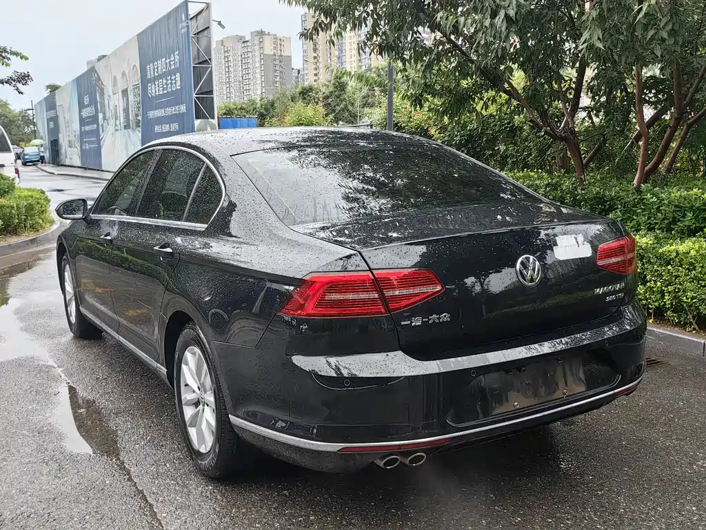 VOLKSWAGEN MAGOTAN 2018