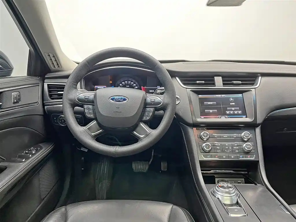 FORD TAURUS 2016