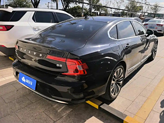 VOLVO S90 2022