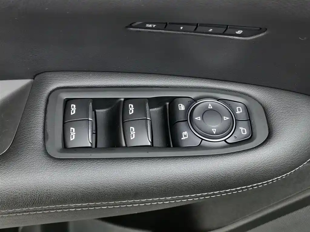 CADILLAC XT5 2022