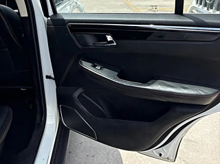 SWM G05  2019 YEAR 2.0L MANUAL LUXURY 2019
