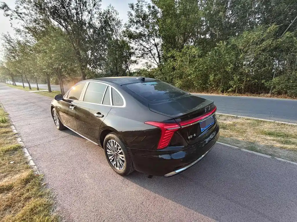 HONGQI H5 2025