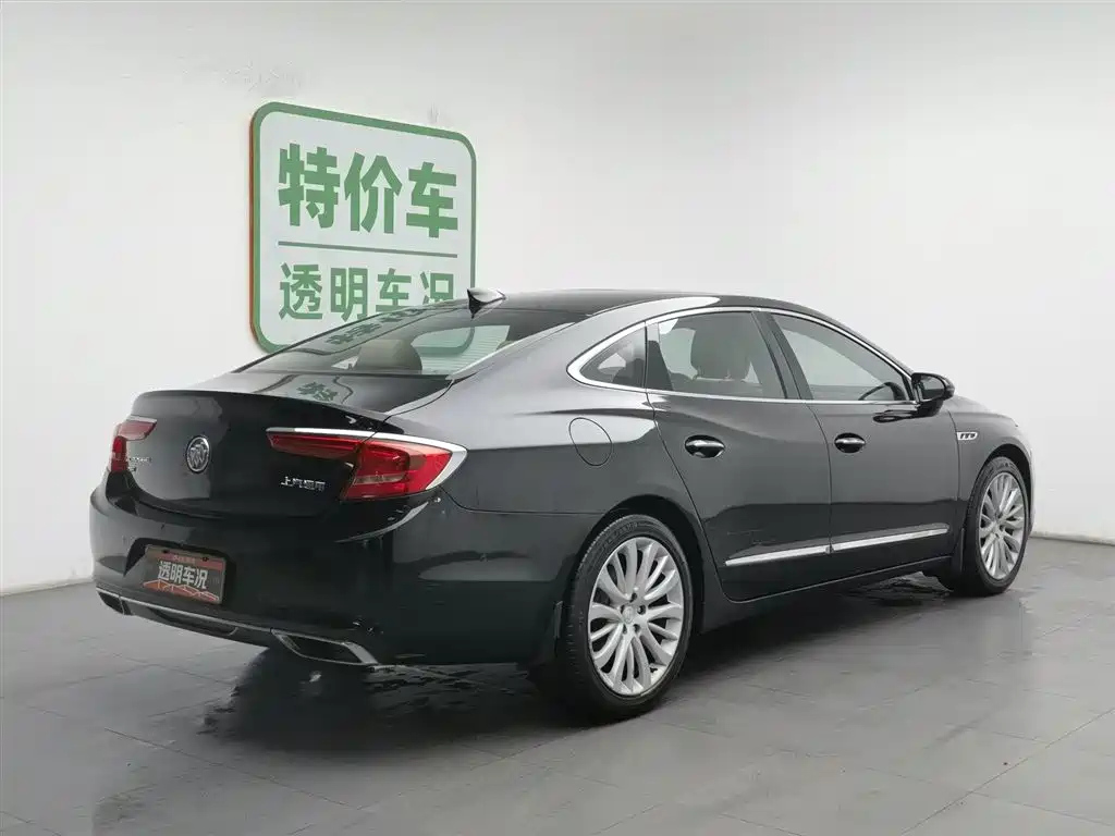 BUICK LACROSSE 2018