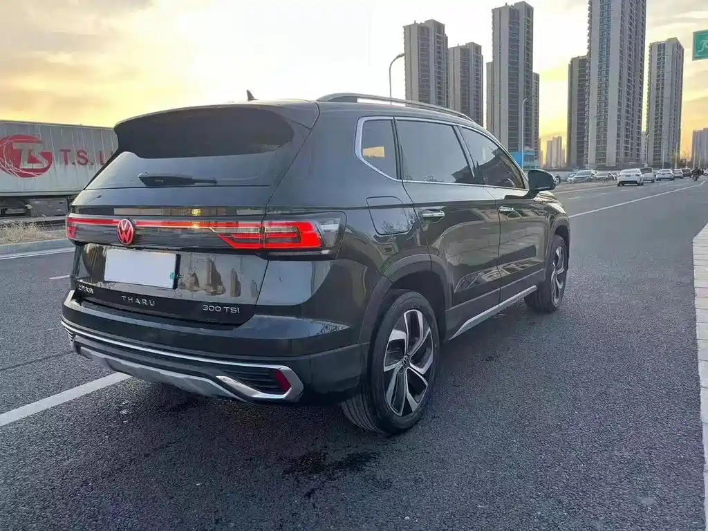 VOLKSWAGEN THARU 2023