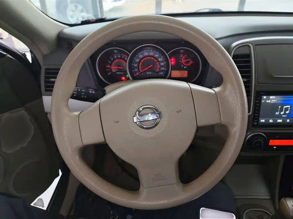 NISSAN SYLPHY 2012