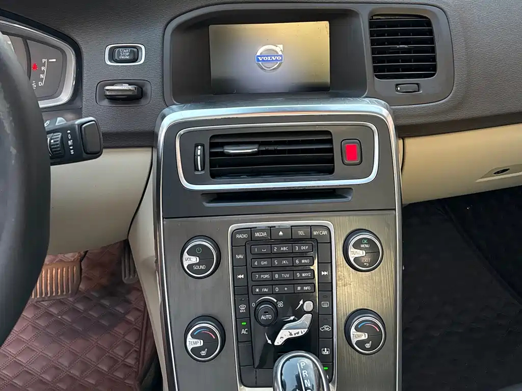 VOLVO S60 2014