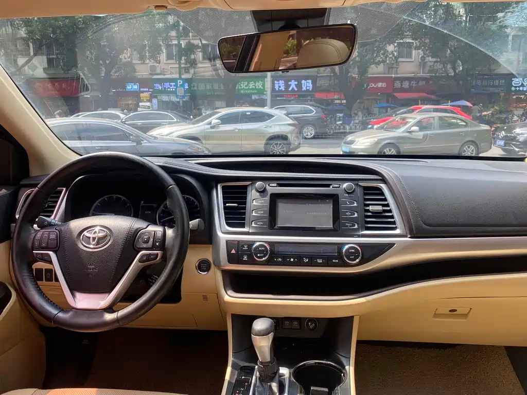 TOYOTA HIGHLANDER 2018