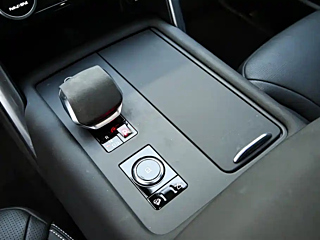 LAND ROVER DISCOVERY  2024 YEAR 360PS DYNAMIC SE 2024