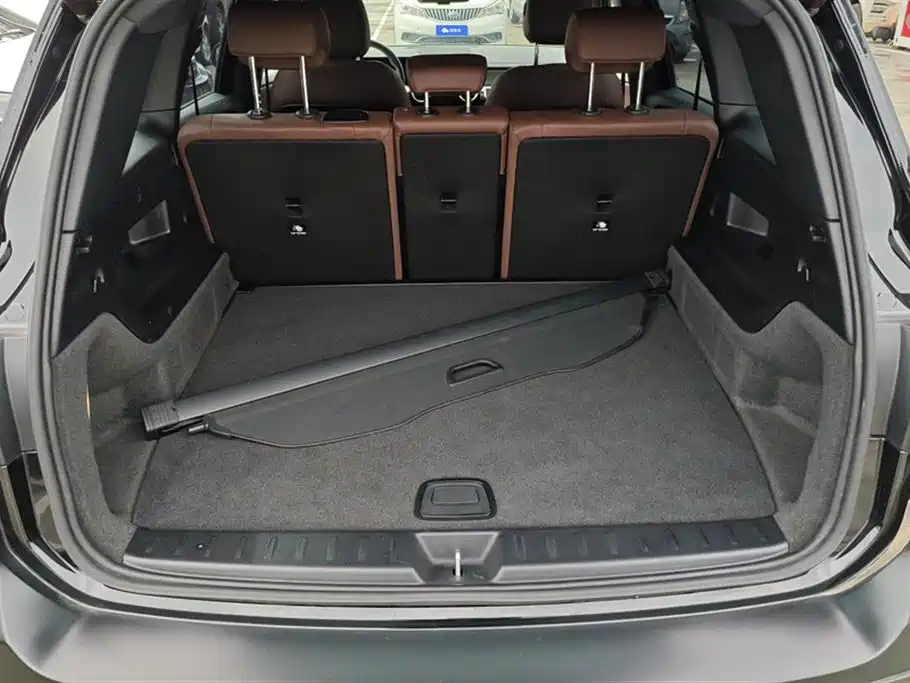 MERCEDES BENZ GLB 2024
