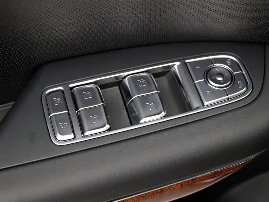 HONGQI HQ9 2023