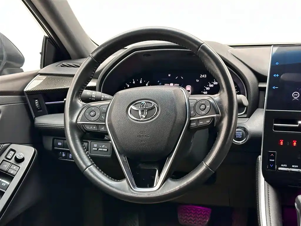 TOYOTA AVALON 2024