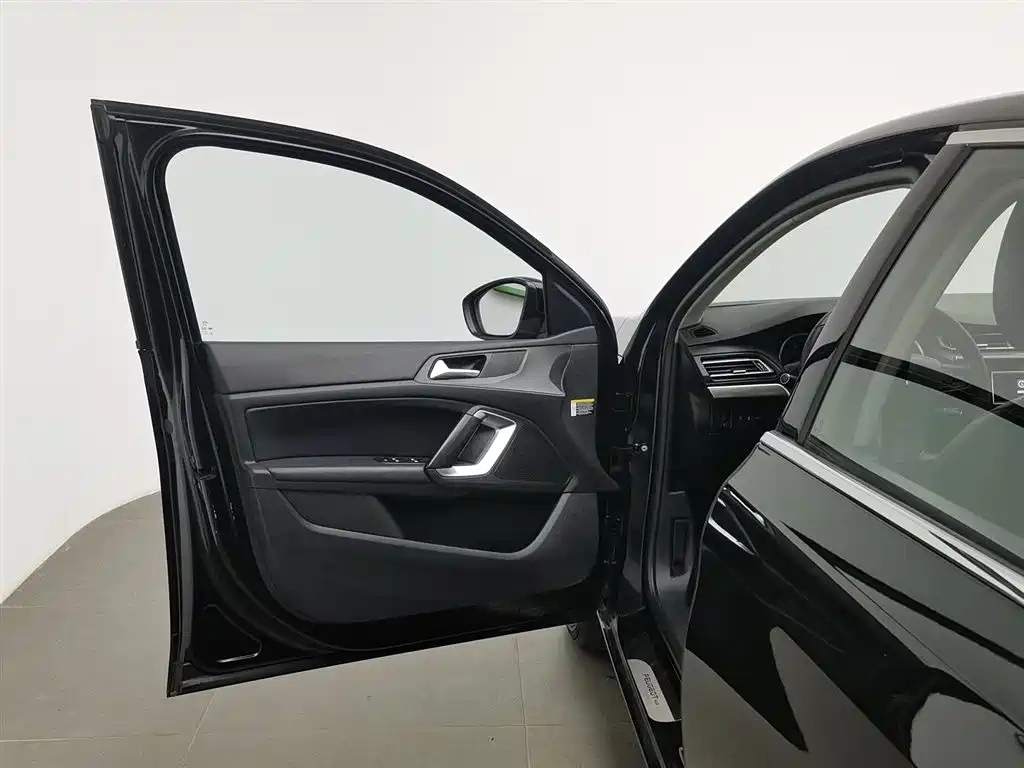 PEUGEOT 408 2016